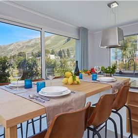 5 bedroom villa with infinity pool, Castellammare del Golfo, sleeps 9